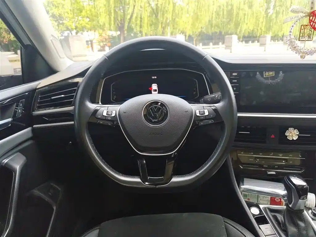 Volkswagen Sagitar 2021 280TSI DSG Luxury Smart Connect фото 3