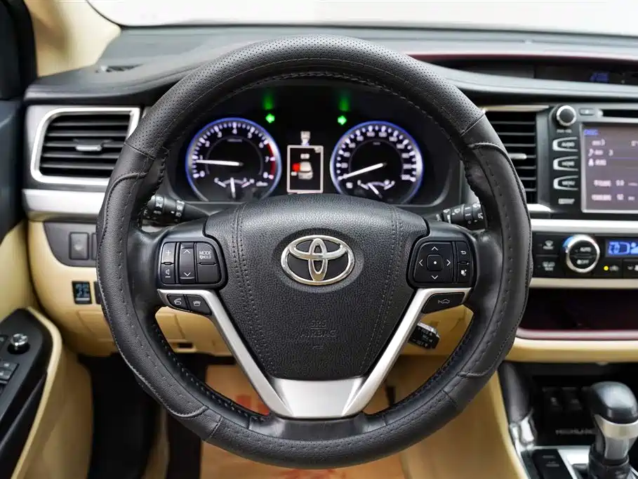 Toyota Highlander 2017 2.0T 4WD Ultimate 7-Seater фото 9