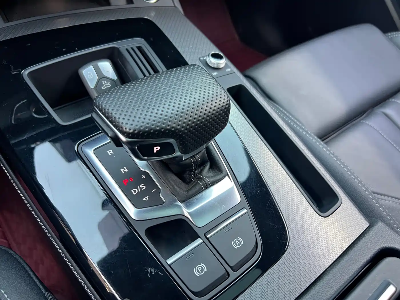 Audi Q5L 2024 Model 40 TFSI Luxury Dynamic фото 17