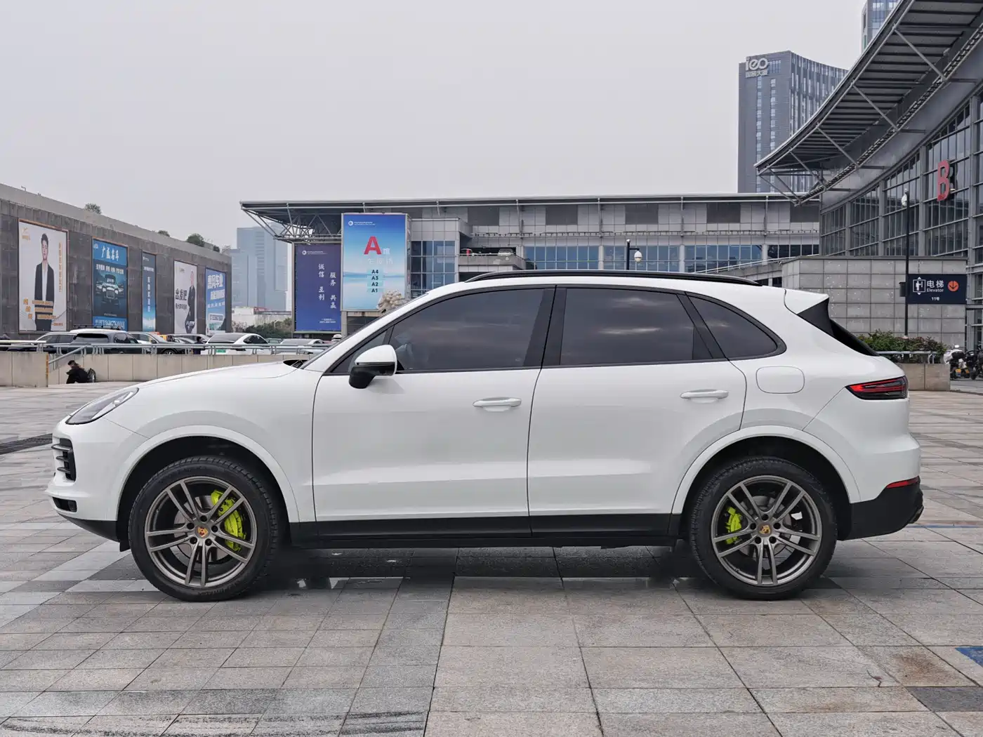 PORSCHE CAYENNE NEW ENERGY