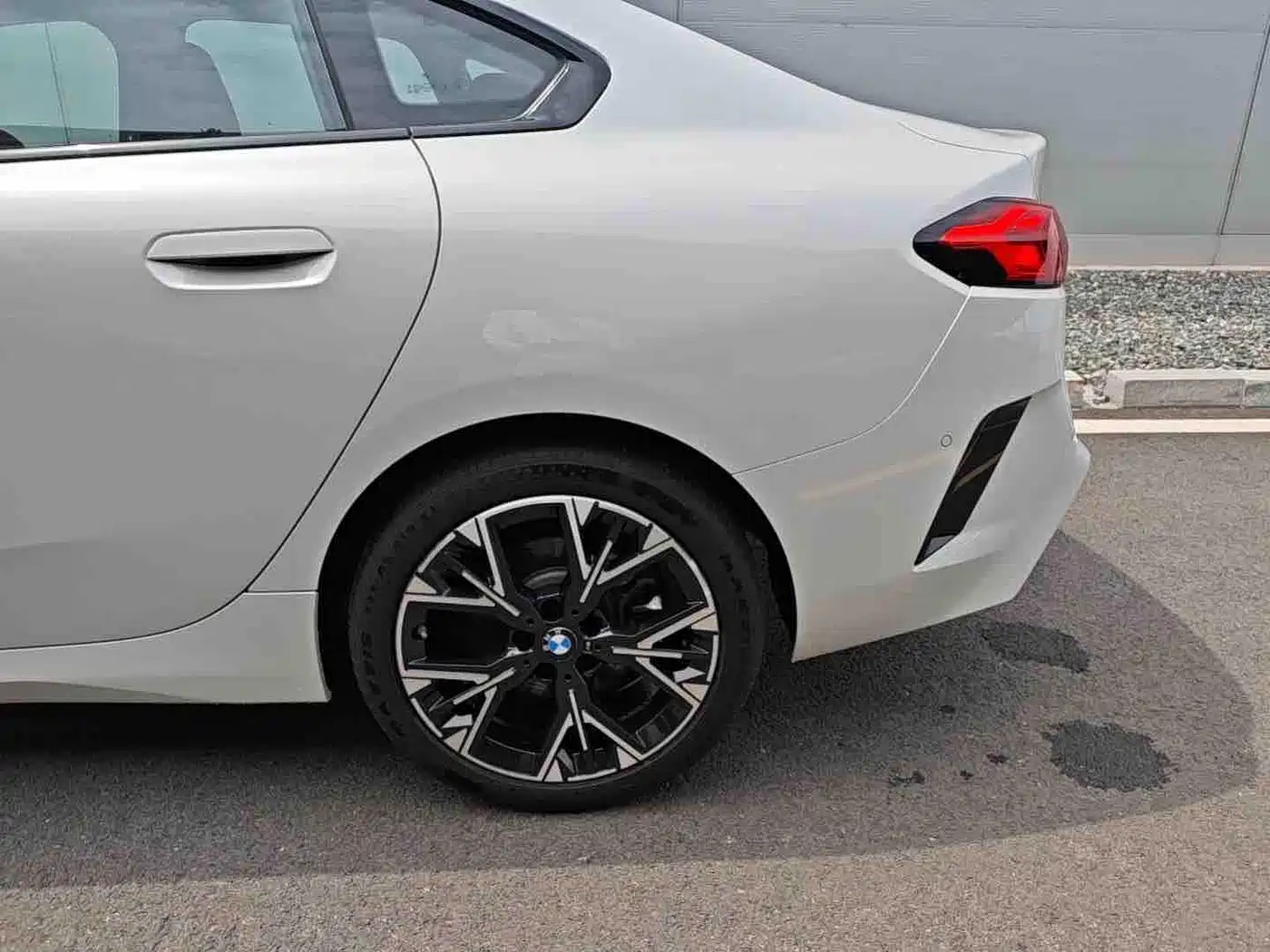 BMW 2 Series 2025 225L M Sport Package фото 5
