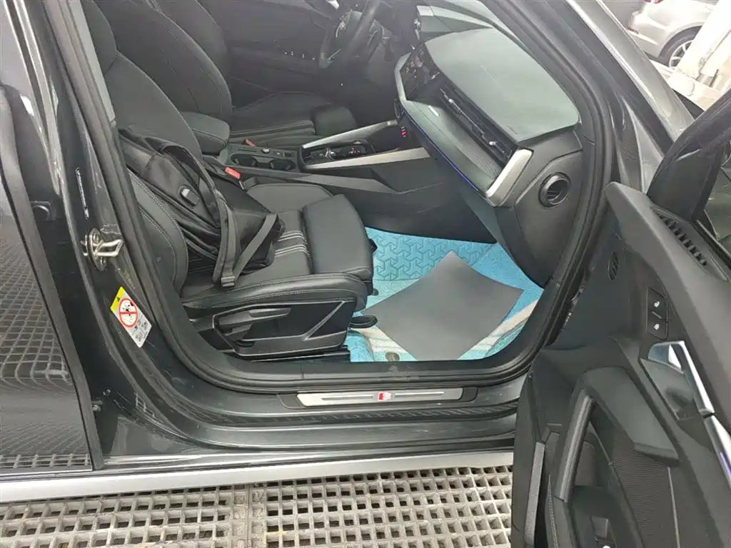 Audi A3 2023 Facelift A3L Limousine 35 TFSI Fashion Sport фото 11