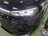 Фото 24 - Volkswagen Tiguan L