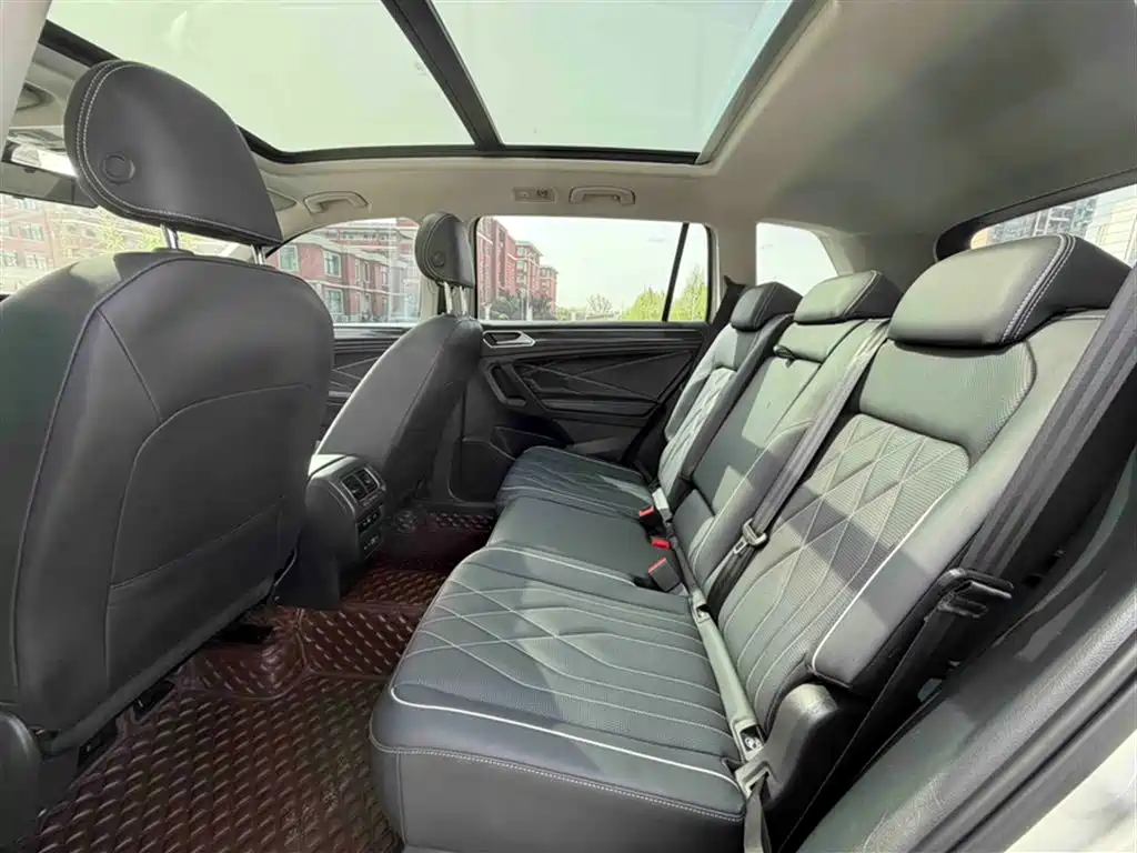 Volkswagen Tiguan L 2022 330TSI Automatic 2WD Smart Edition фото 12