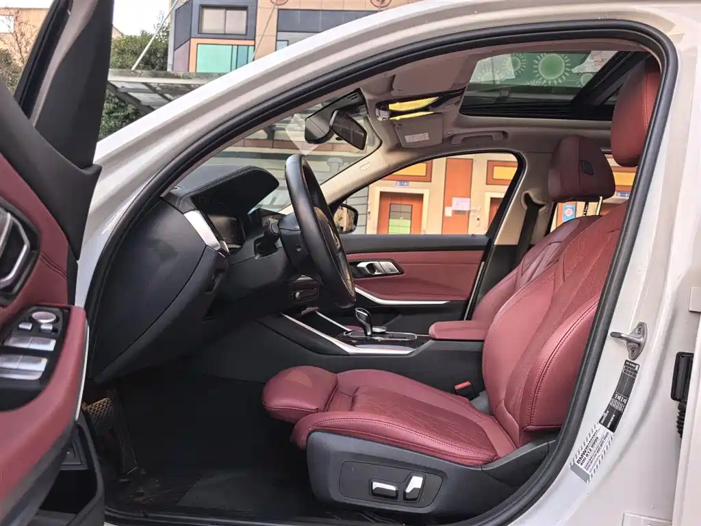 BMW 3 Series 2022 325Li M Sport Package фото 5