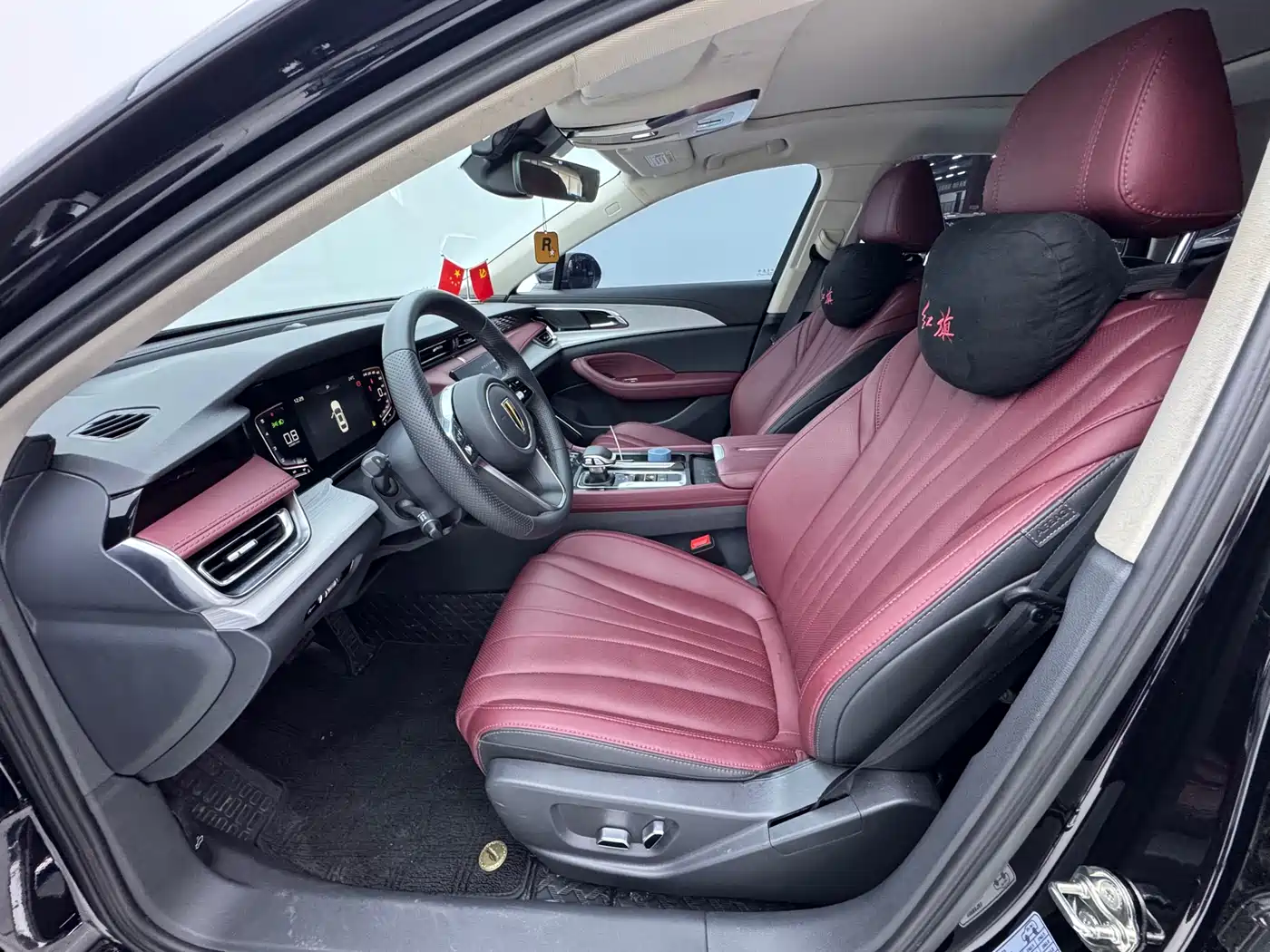 Hongqi H5 2024 1.5T DCT Smart Connect Flag Rhythm Edition фото 10