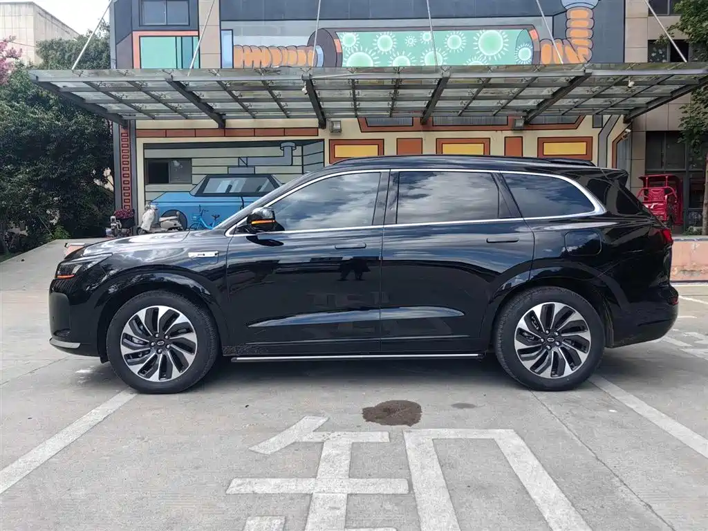 AITO Wenjie AITO M7 2024 Model 1.5T Smart Drive RWD Max 5-Seater фото 23