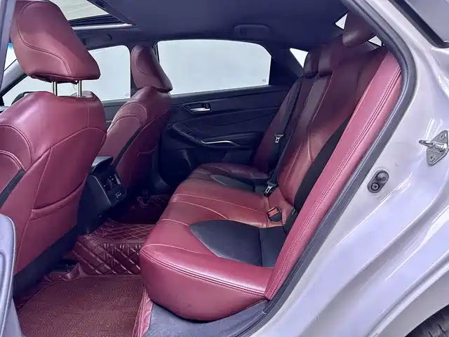 Toyota Avalon 2022 2.0L Progressive Edition фото 6