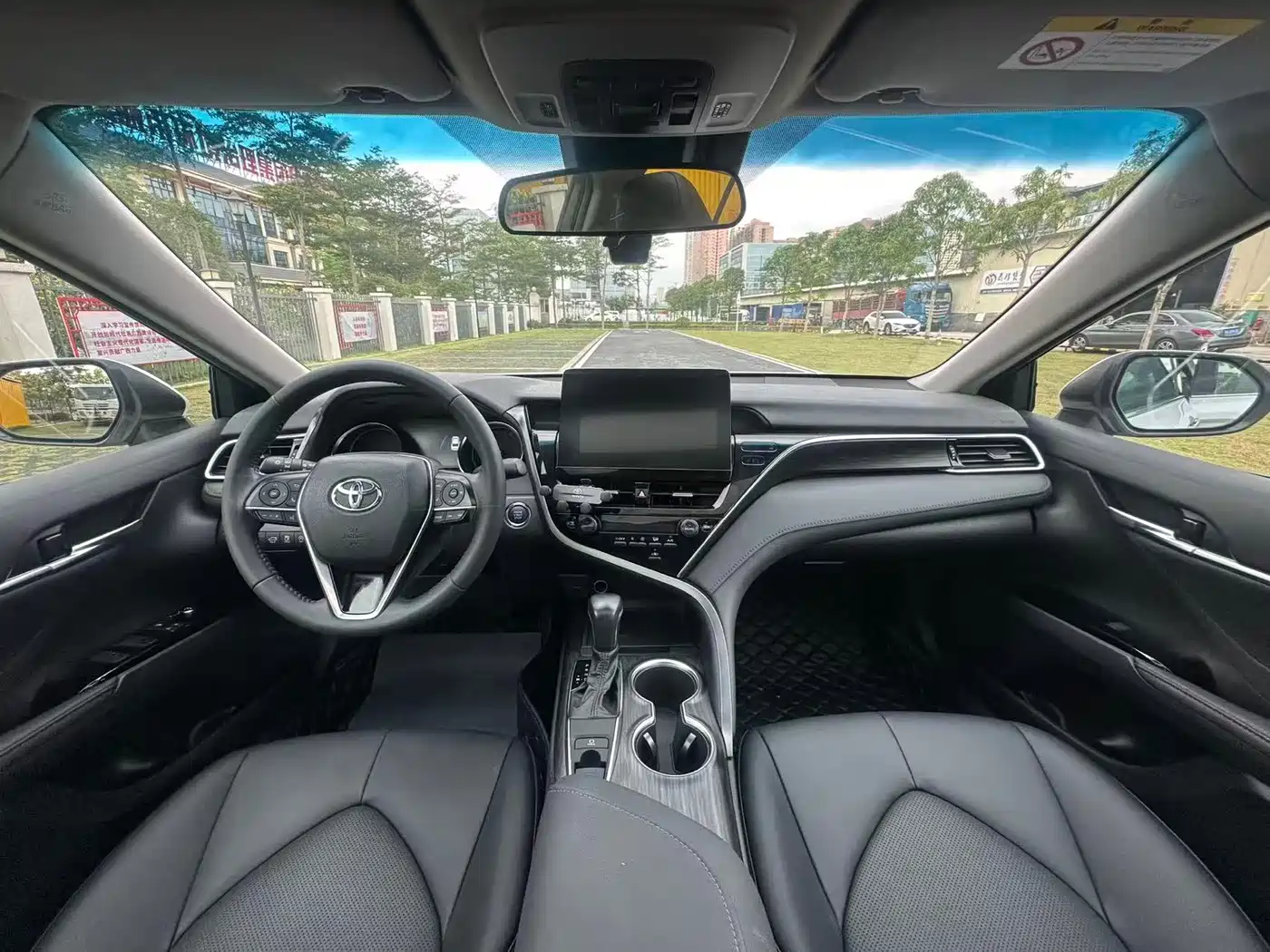 Toyota Camry 2021 2.0G Luxury Edition фото 23