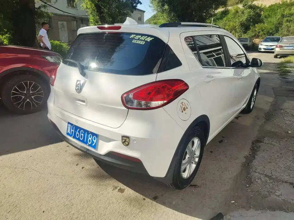 Baojun 310 2016 2016 1.2L Manual Luxury Type