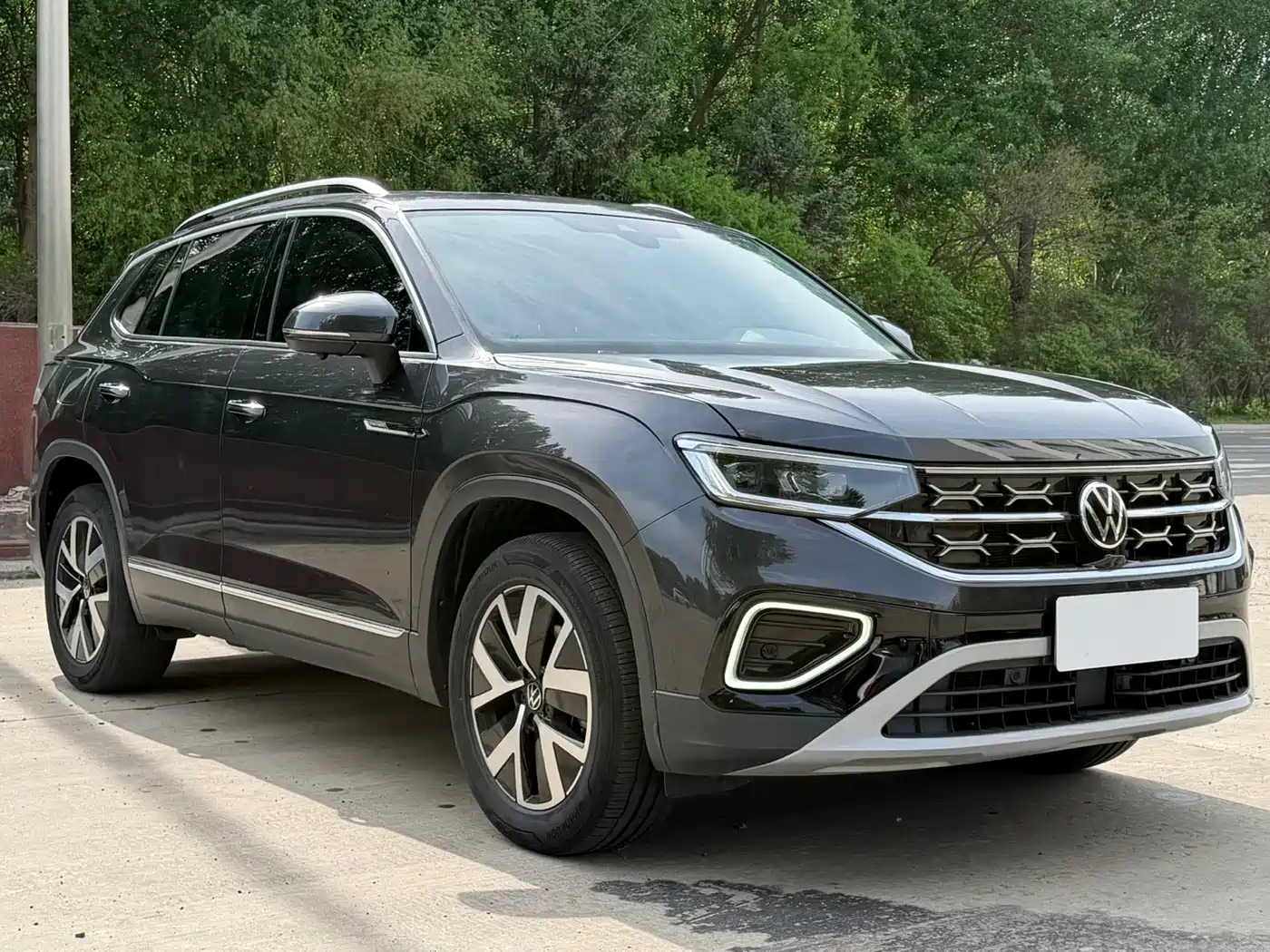 Volkswagen Tayron 2023 280TSI 2WD Luxury Plus Advanced Edition фото 3