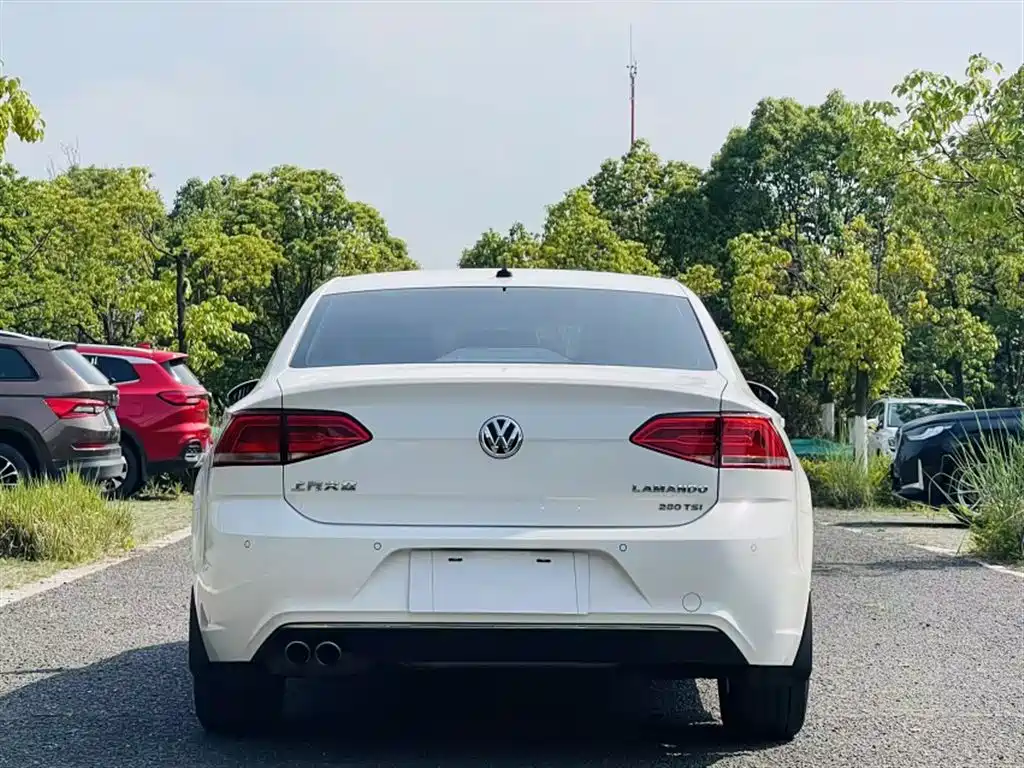 Volkswagen Lamando 2018 280TSI DSG Comfort Edition фото 16