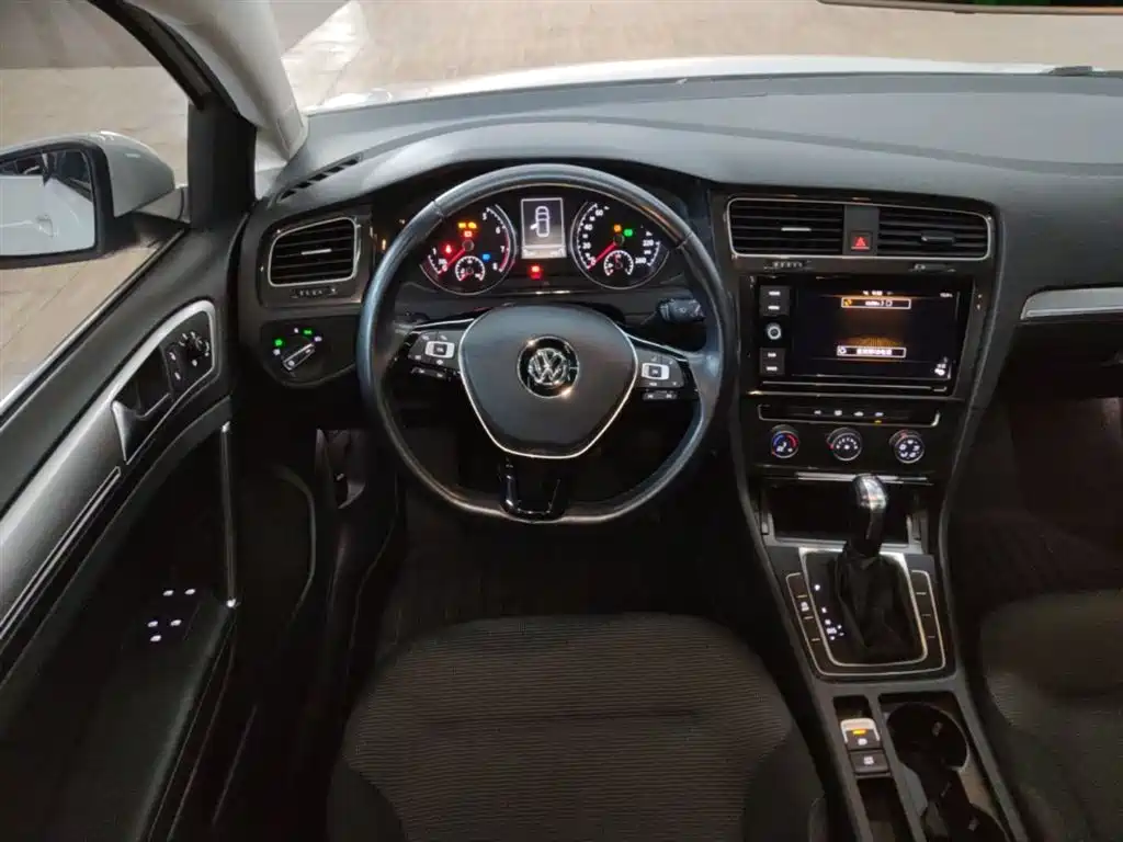 Volkswagen Golf 2019 280TSI DSG Comfort China VI фото 7