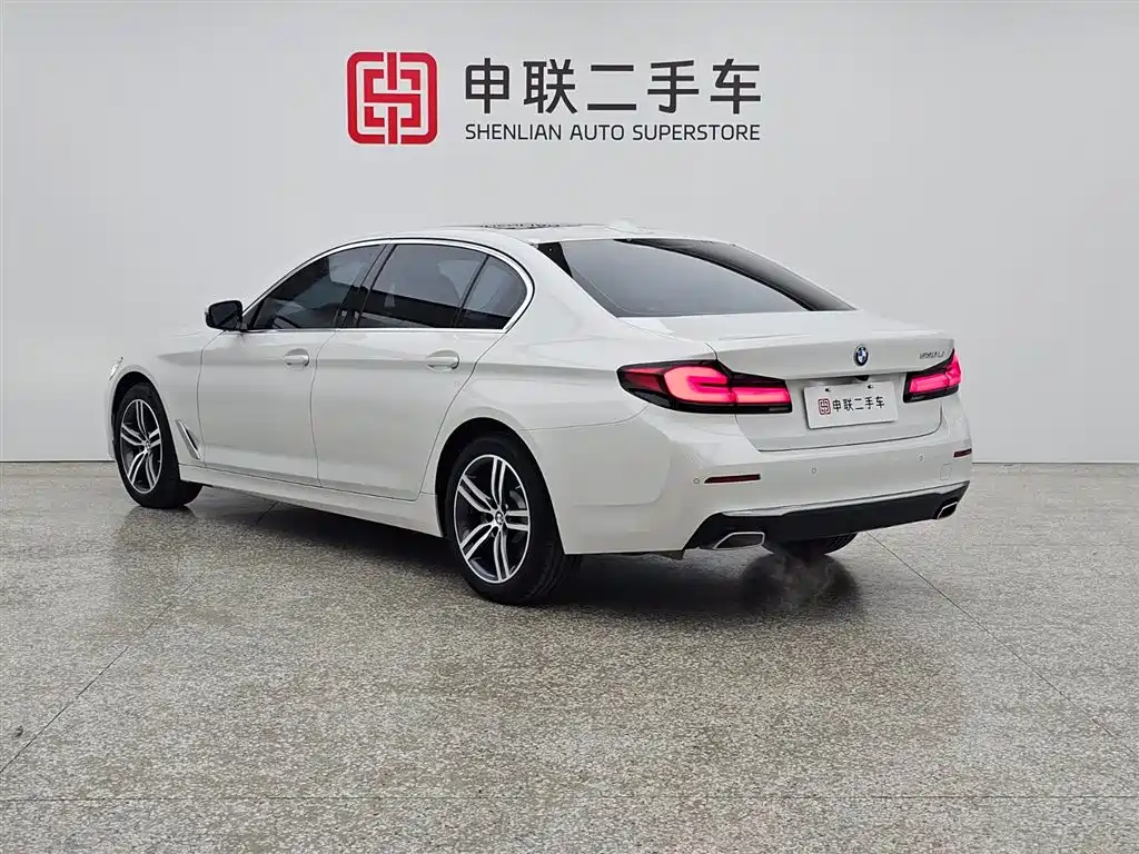 BMW 5 Series 2023 530Li Leading Luxury Package фото 3