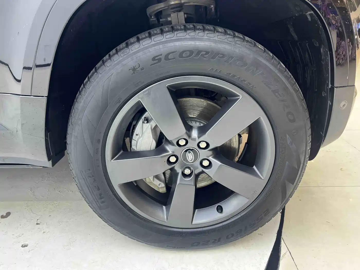 Land Rover Defender 2024 110 3.0T P400 X-DYNAMIC HSE фото 13