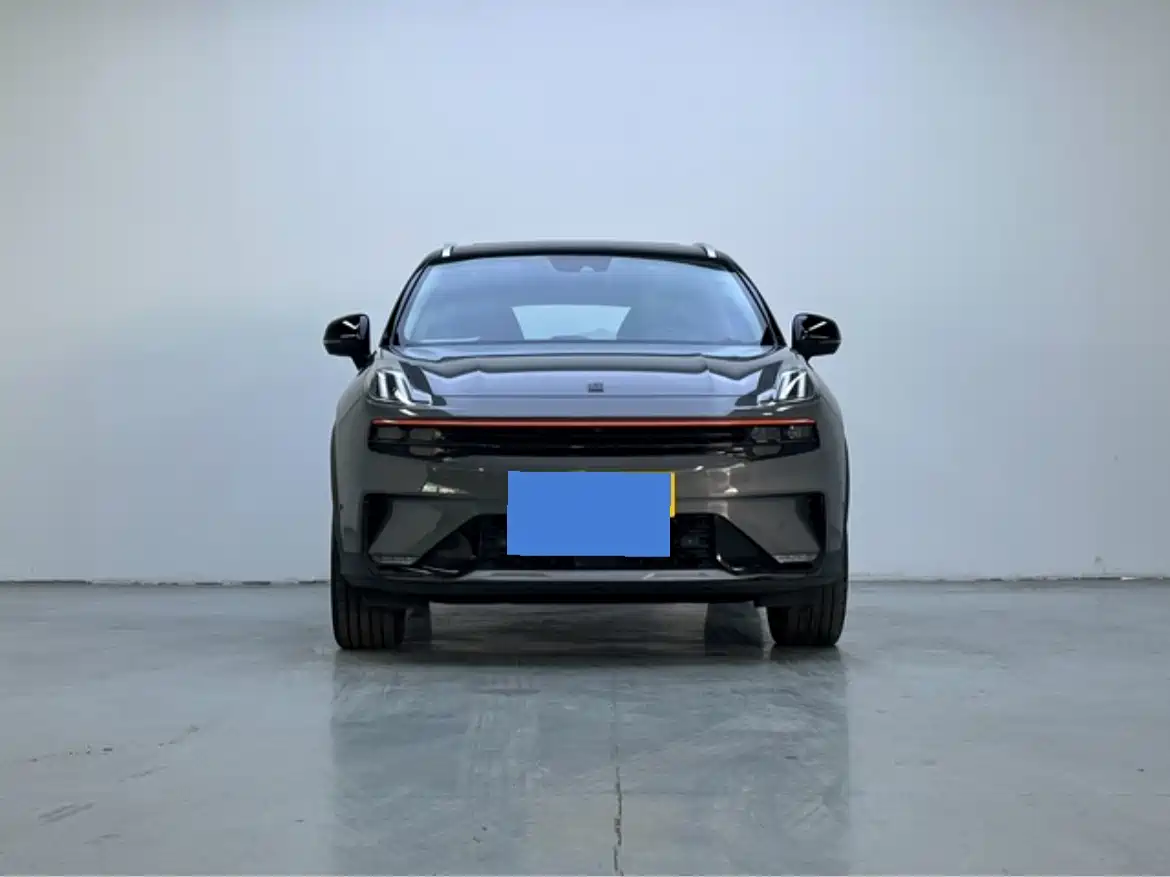 Lynk & Co 06 2020 1.5T Halo фото 2