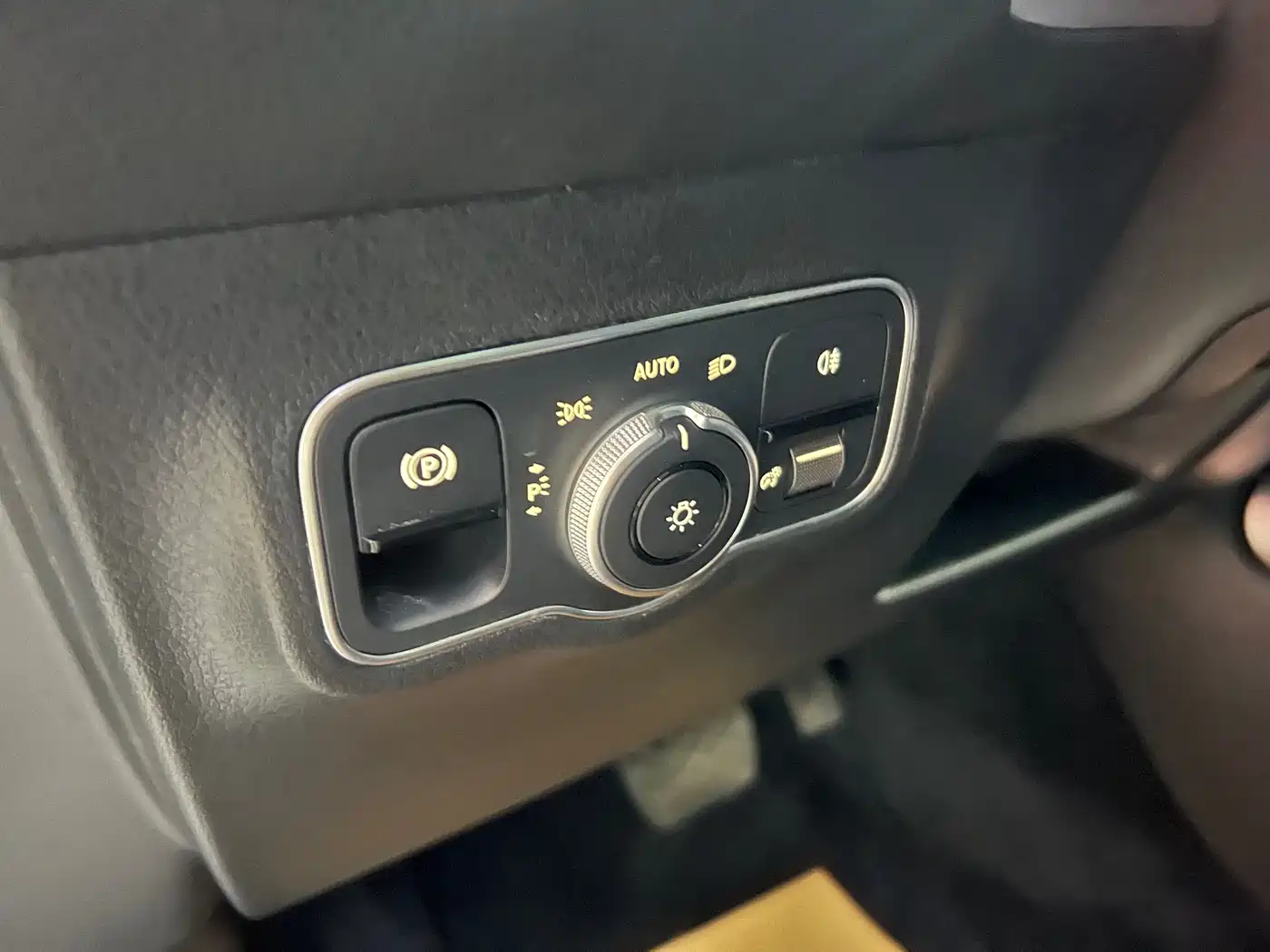 Mercedes-Benz GLB 2024 GLB 200 Dynamic фото 14