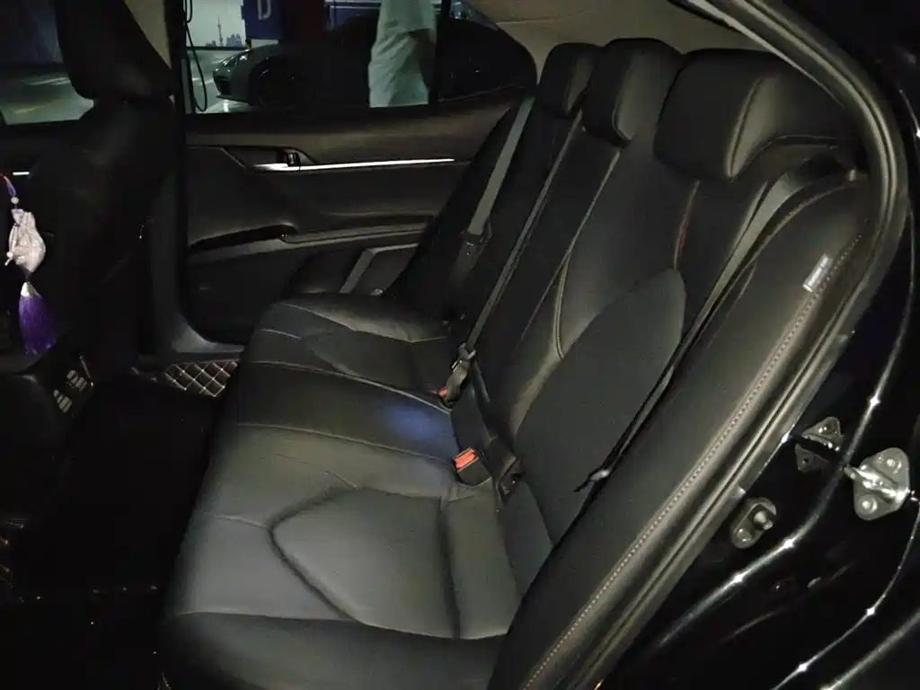 Toyota Camry 2021 2.0G Luxury Edition фото 13