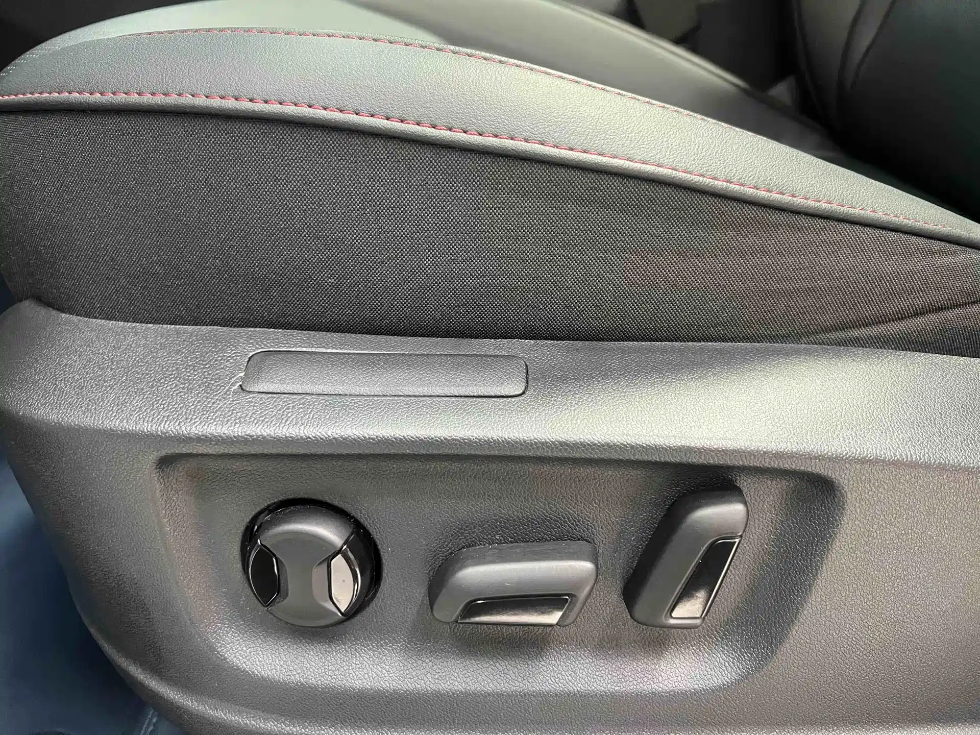 Photo 16 - Škoda Karoq