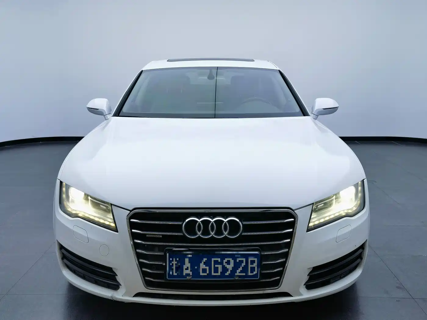 Audi A7 2012 3.0TFSI quattro Luxury Model фото 2