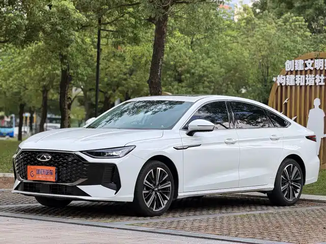 Chery Arrizo 8 Pro 1.6T DCT, Комфорт
