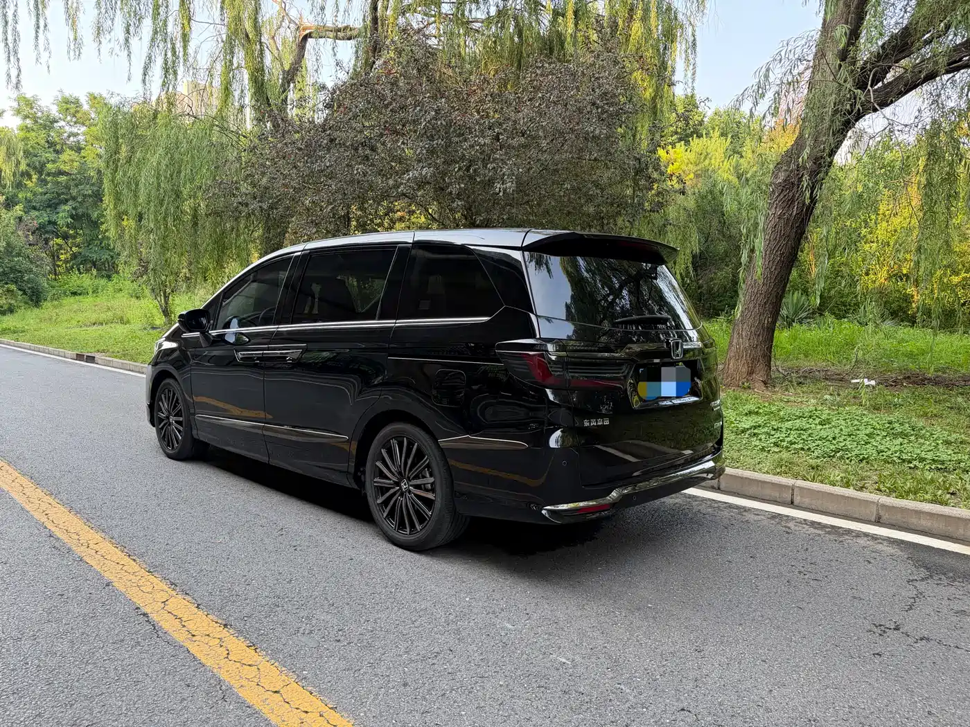 Honda Elysion 2025 2024 2.0L e:HEV Luxury Edition