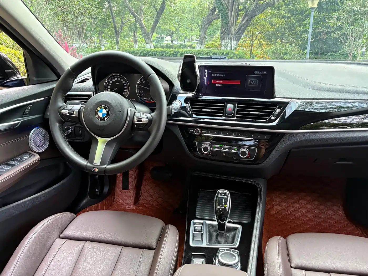 BMW 1 Series 2021 125i M Sport Black Night Edition фото 16