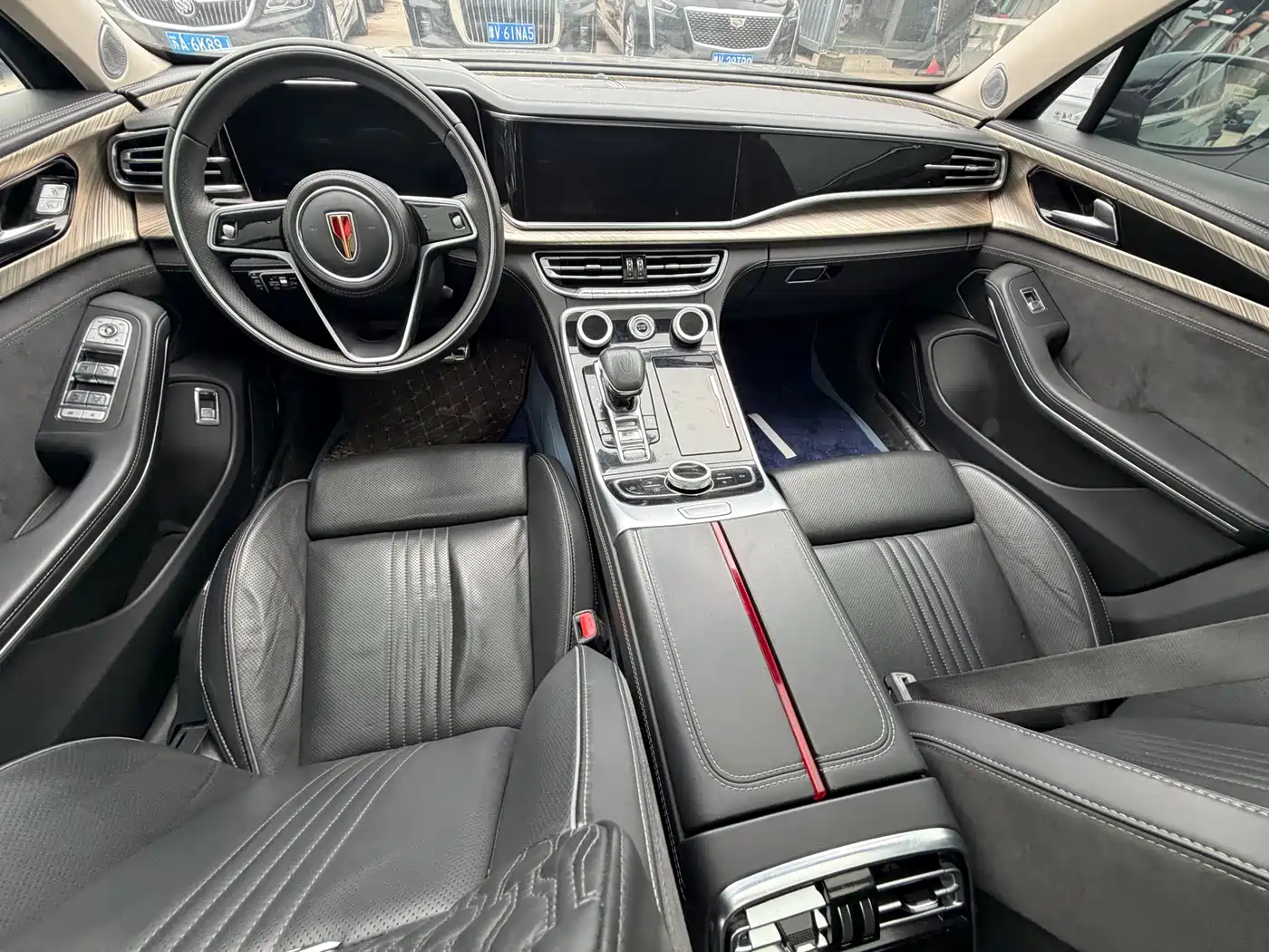 Hongqi H9 2022 2.0T Smart Connect Flag Smooth Edition фото 7