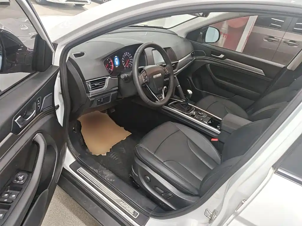 Haval H6 2018 Red Label Sport 1.5T Manual 2WD Elite фото 12