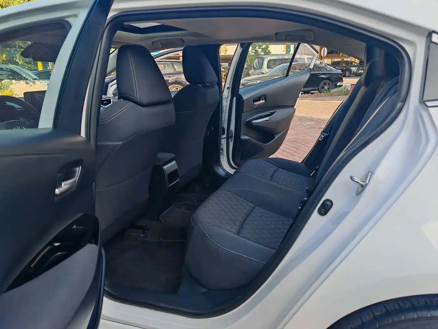 Toyota Allion 2022 2.0L Elite Edition фото 9