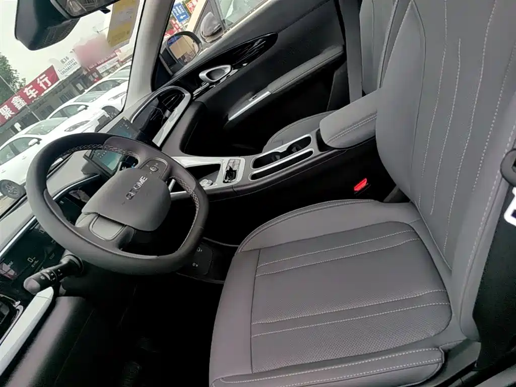 Geely Galaxy Starry Wish 2026 Edition 310km Youth Version фото 15