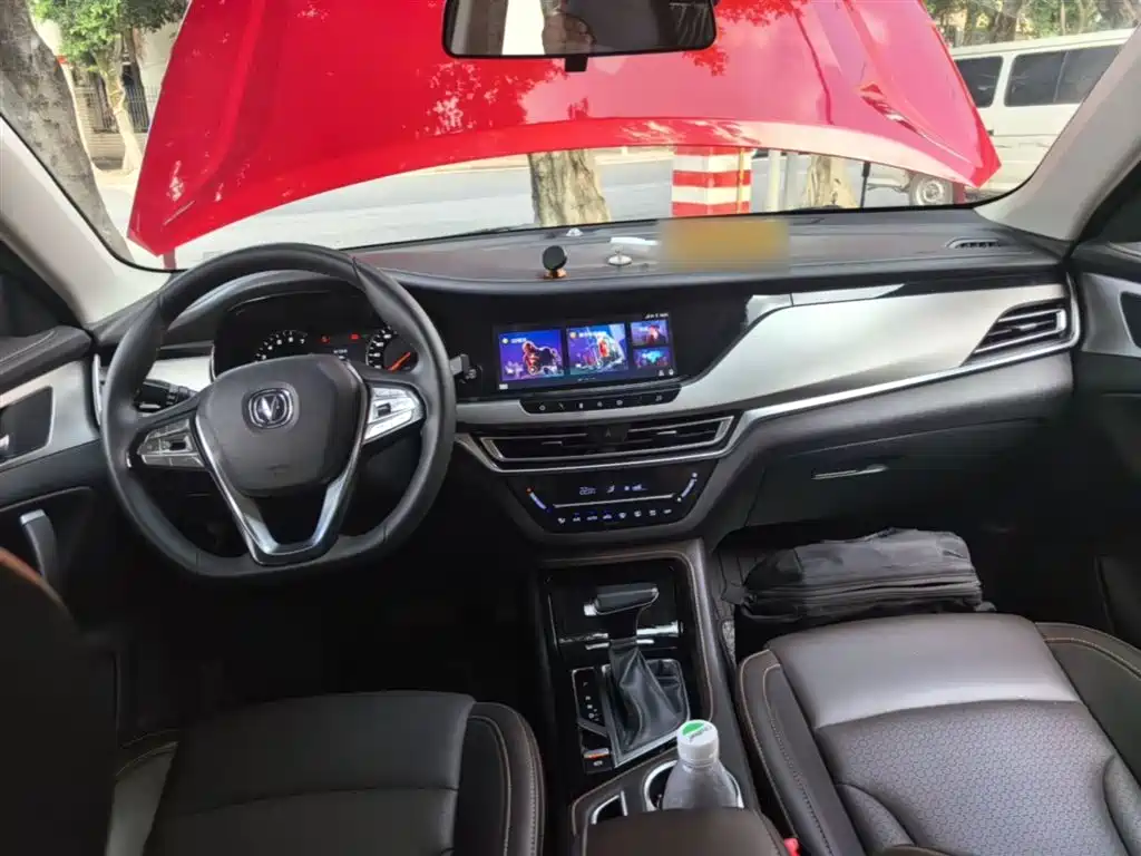 Changan CS35 PLUS 2019 2018 1.6L Automatic Cool Connect China V