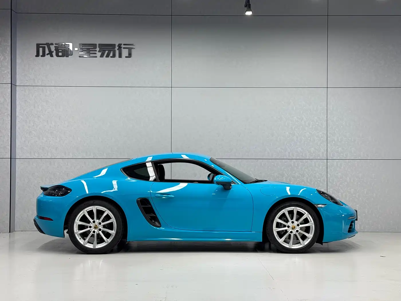 Porsche 718 2018 Cayman 2.0T фото 7