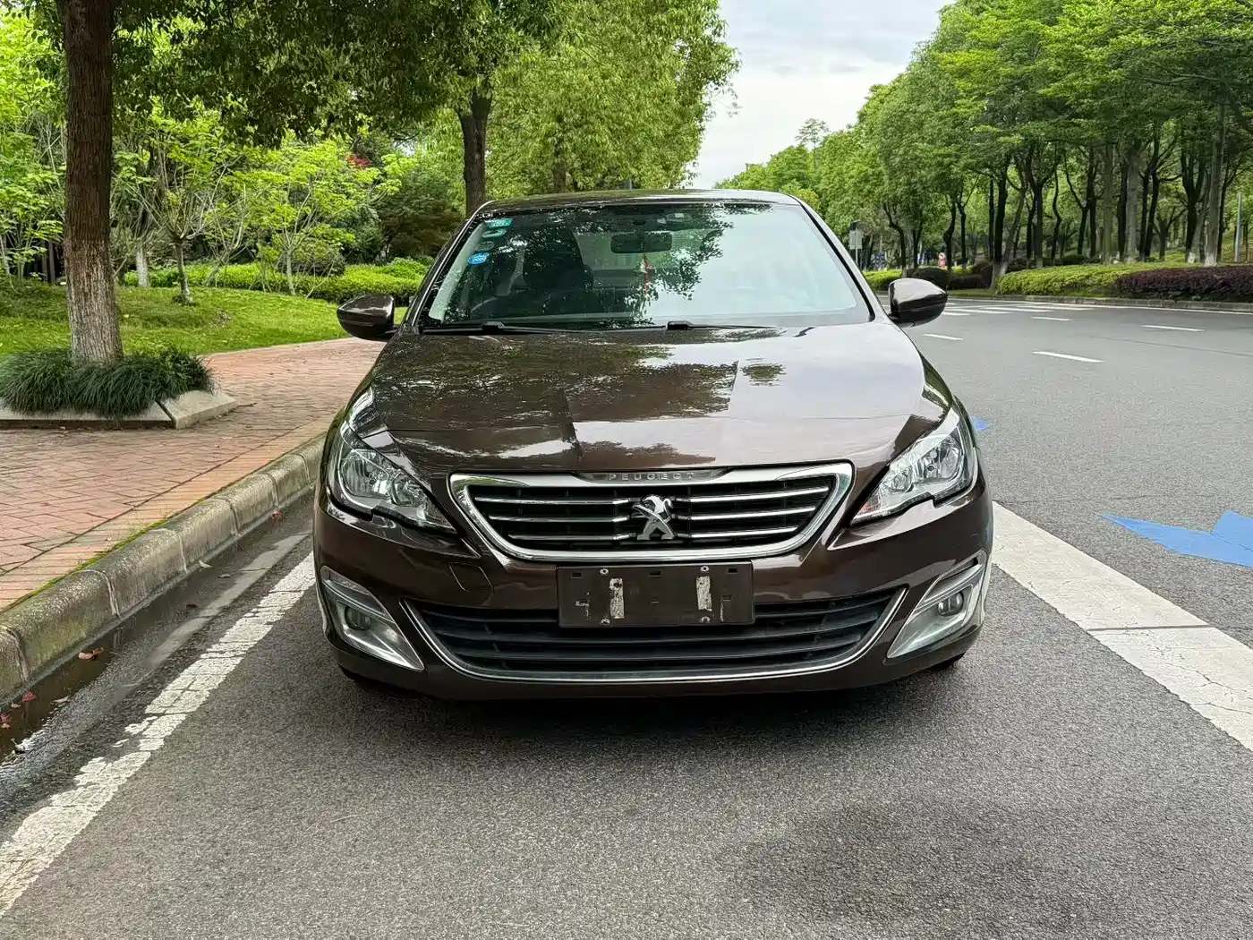 Peugeot 408 2014 1.8L Automatic Luxury Edition