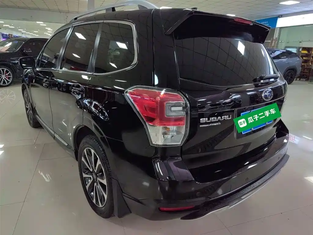 Subaru Forester 2016 2.5i Prestige Navigation Edition фото 23