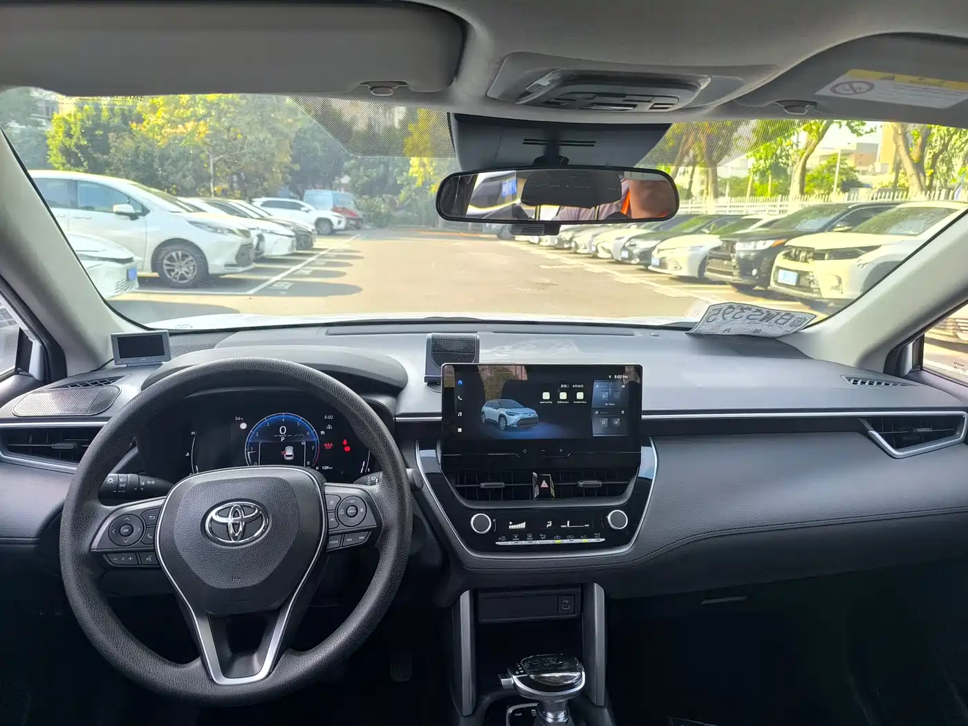 Toyota Frontlander 2023 2.0L CVT Leading Edition фото 5