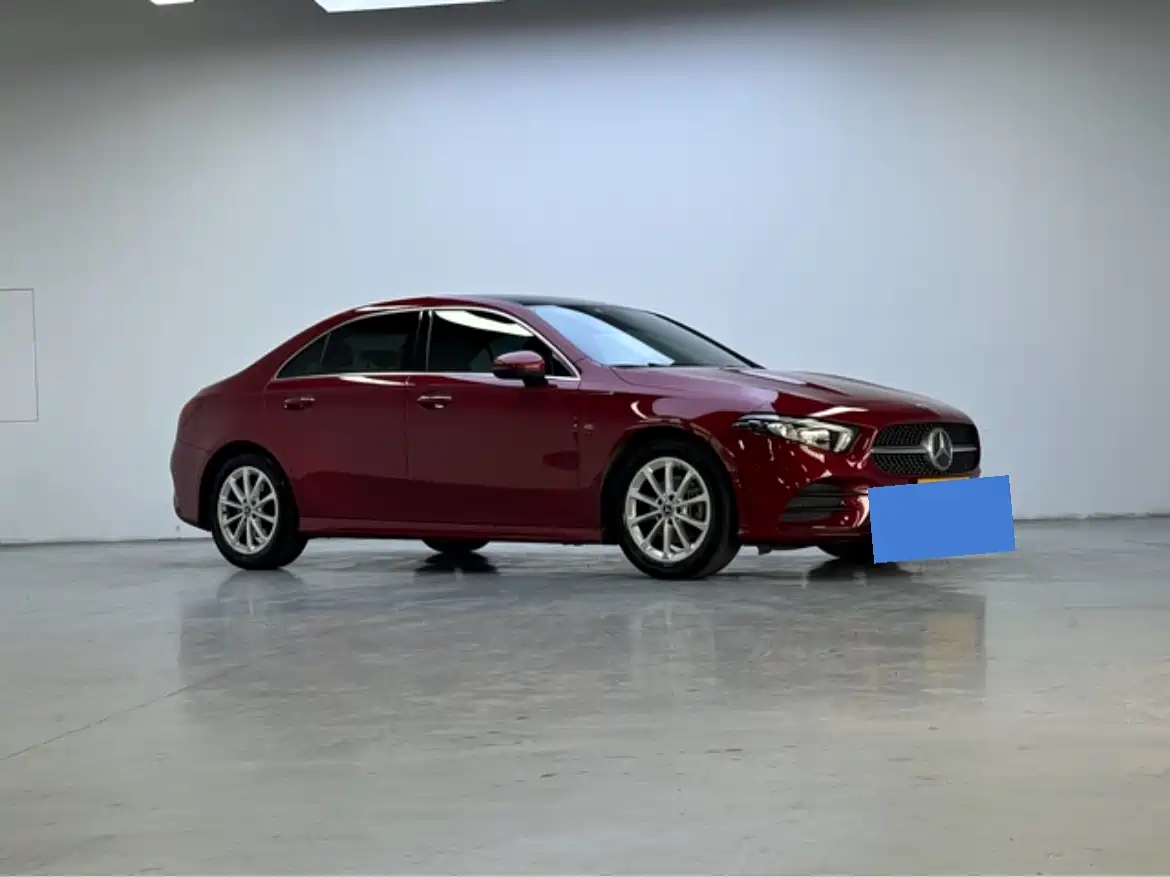 Mercedes-Benz A-Class 2020 Facelift A 200 L Sport Sedan Fashion фото 3