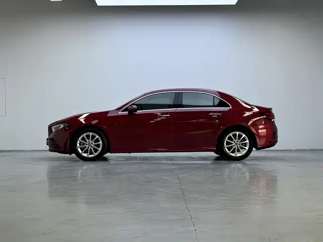Mercedes-Benz A-Class 2020 Facelift A 200 L Sport Sedan Fashion фото 6
