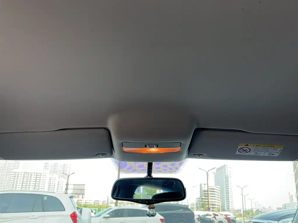 Volkswagen Polo 2018 1.5L Auto Safe Drive фото 20
