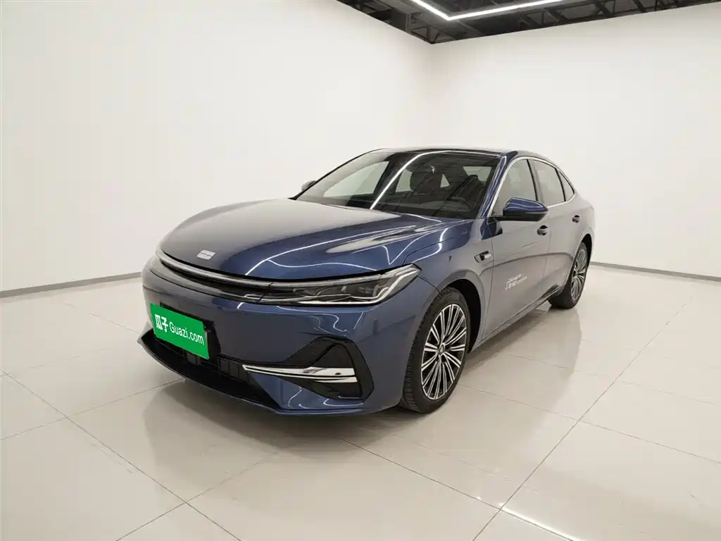 Geely Galaxy Galaxy A7 2025 EM-i фото 2