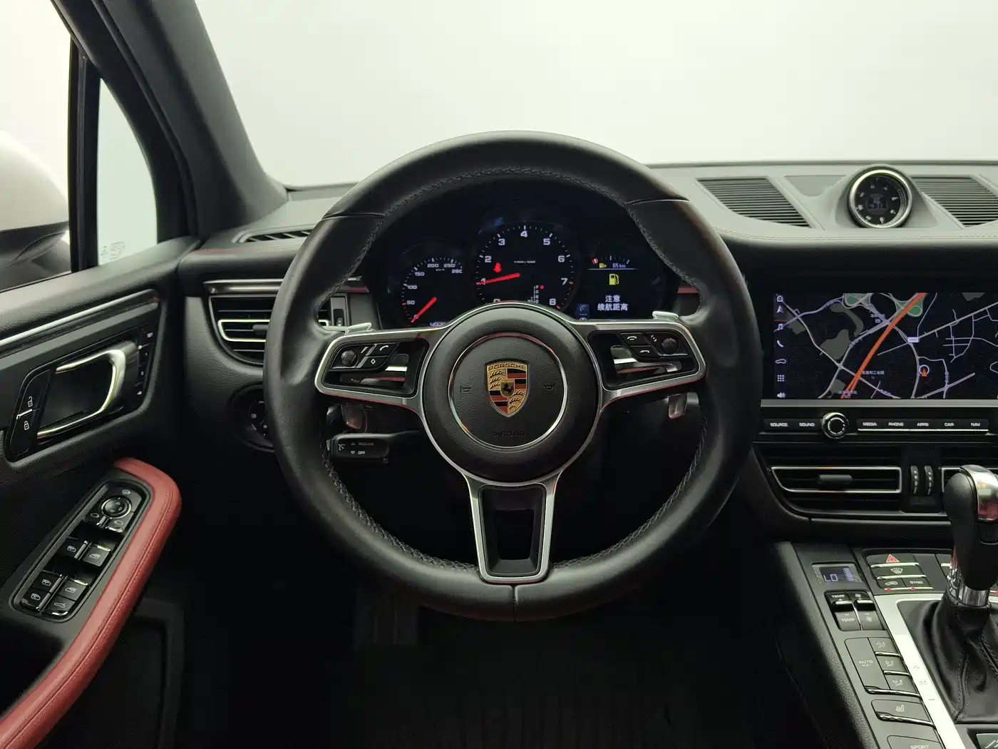 Porsche Macan 2021 Macan 2.0T фото 13