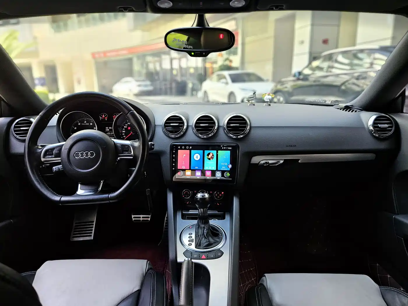 Audi TT 2010 TT 2.0TFSI Collector's Edition фото 6