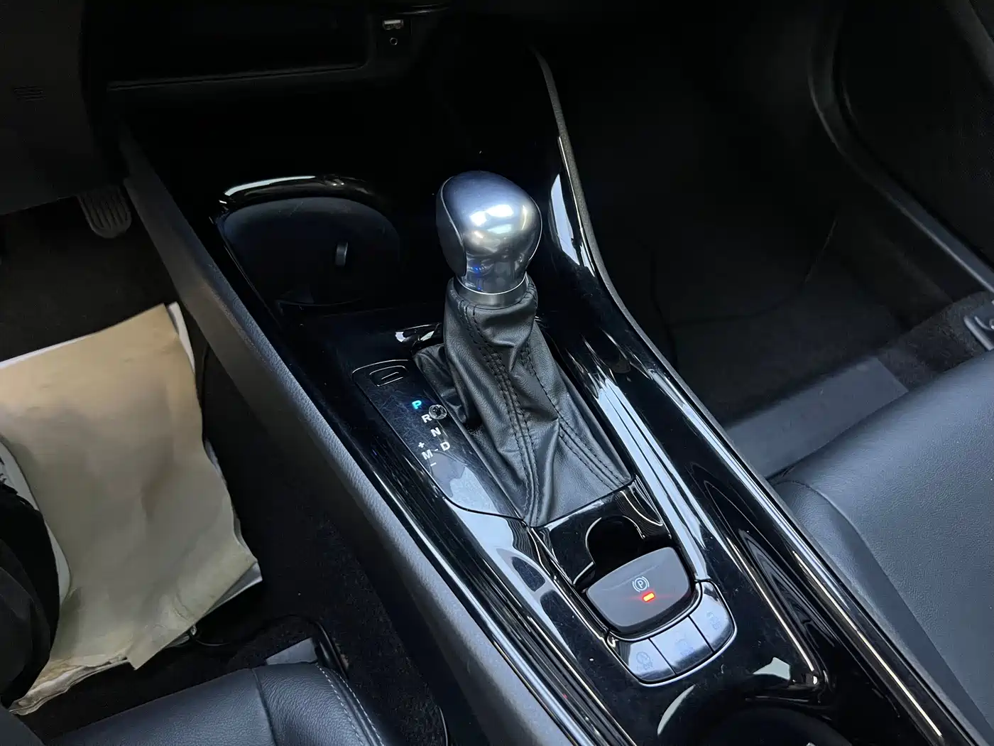 Toyota IZOA 2020 2.0L Yi Chi Edition фото 7