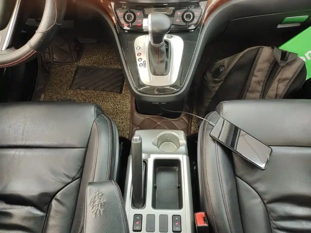 Haval H6 2014 Sport 2.4L Automatic Premium фото 14