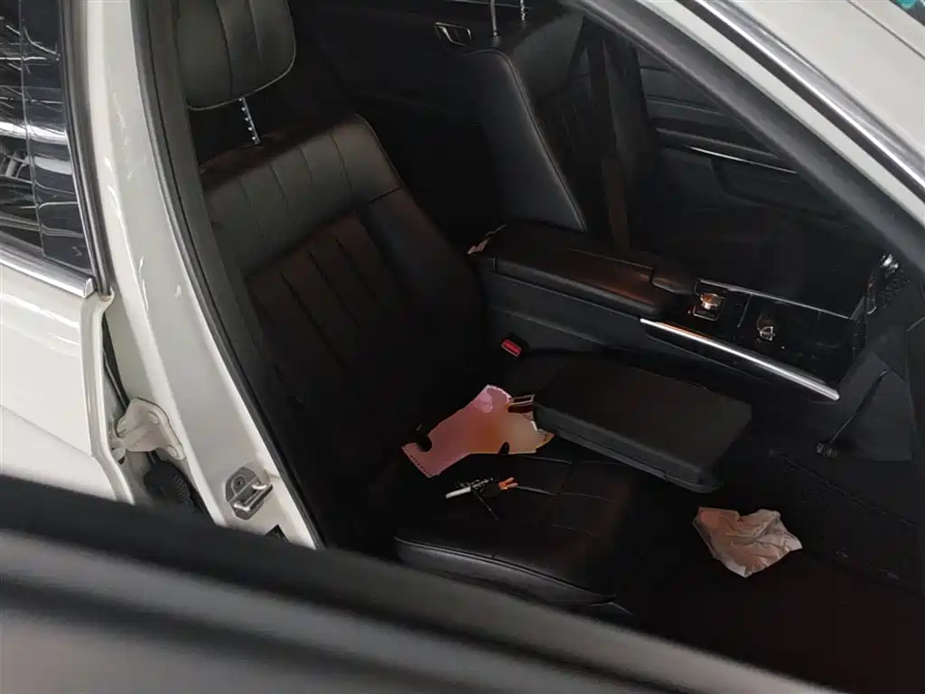 Mercedes-Benz E-Class 2015 E 260 L Sport фото 25