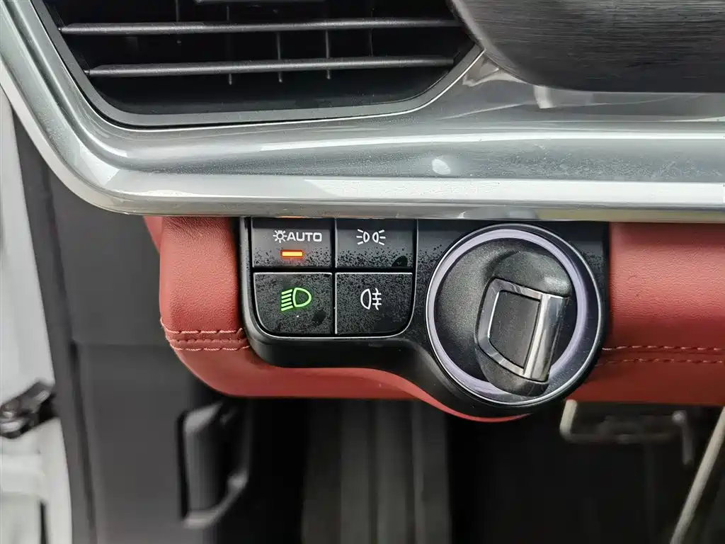 Porsche Panamera New Energy 2023 Facelift Panamera 4 E-Hybrid Platinum Edition 2.9T фото 21