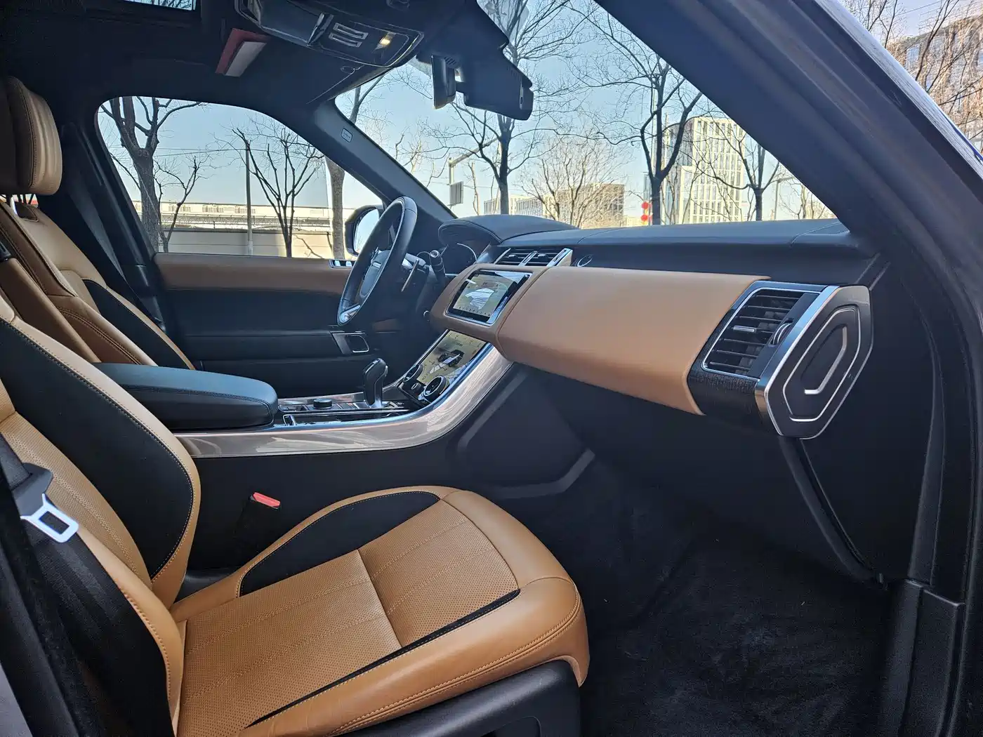 Land Rover Range Rover Sport 2021 3.0 L6 Gloss Black Edition фото 9