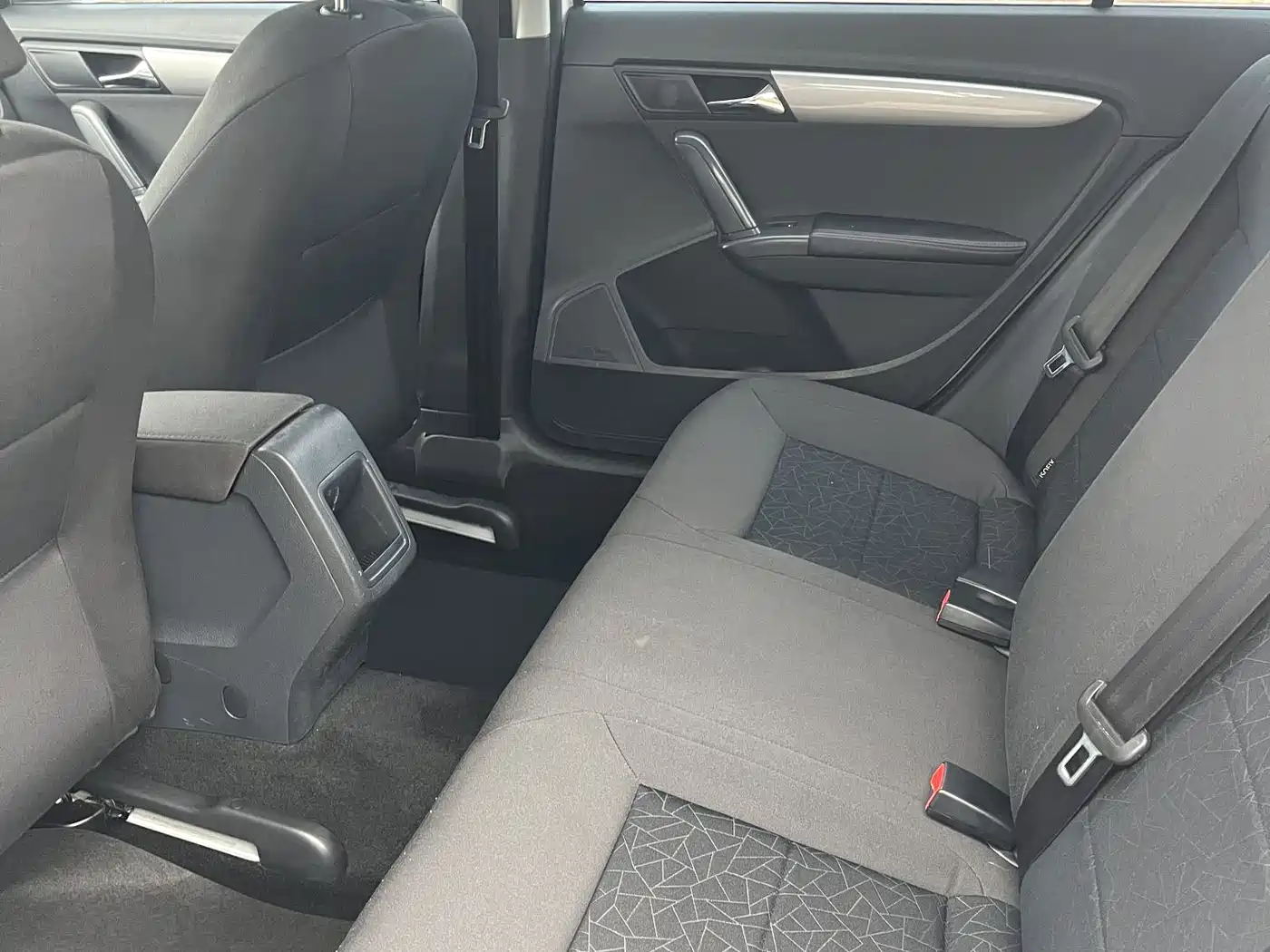 Volkswagen Lavida 2017 1.6L Automatic Trend Edition фото 11