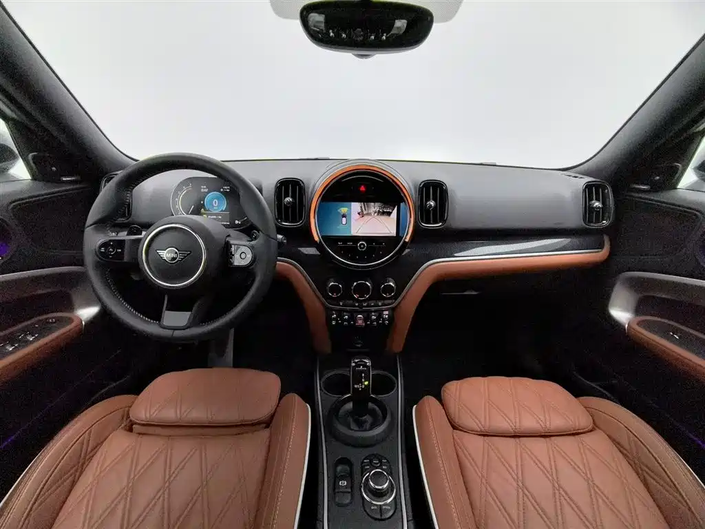 MINI COUNTRYMAN 2023 Second Facelift 2.0T COOPER S ALL4 Connoisseur фото 5