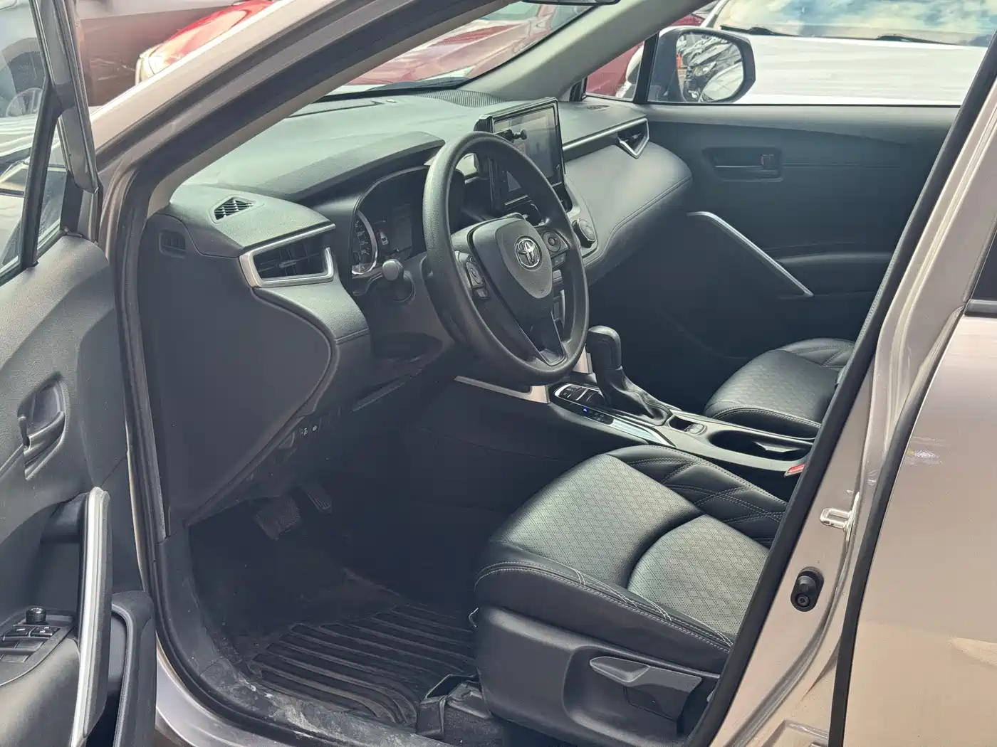 Toyota Corolla Cross 2022 2.0L Pioneer Edition фото 3
